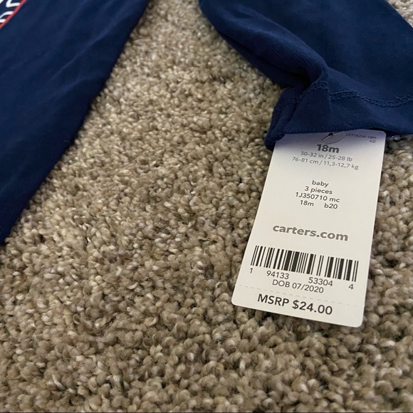 Lot of Carter’s 18m Onesies - Picture 10 of 11